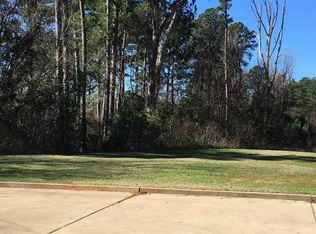 900 Tristan Ln, Longview, TX 75604