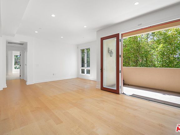 5th image of 411 N Oakhurst Dr Unit 311