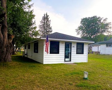 105 Grandview Ave, Roscommon, MI, 48653