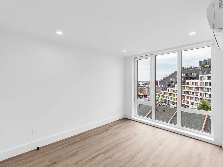 78 Beaver St #4B — Photo 16