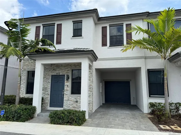 532 SW 19th Ter, Fort Lauderdale, FL 33312
