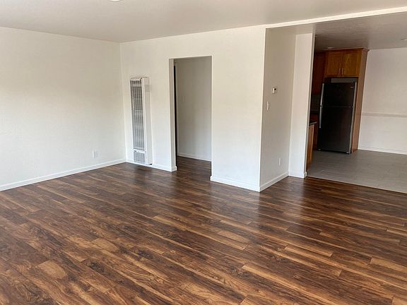2nd image of 118 Jackson Ave APT 1