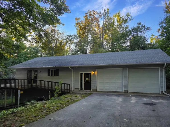 2145 Urman Rd, Boyne City, MI 49712