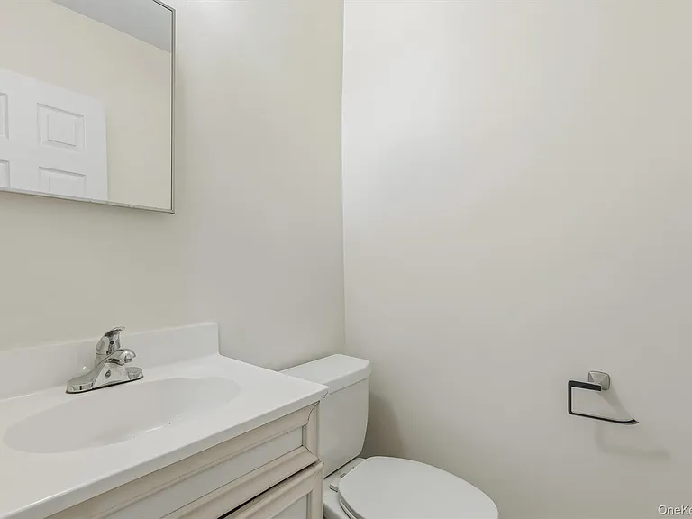 15 Ferncliff Rd — Photo 12
