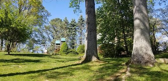2nd image of 103 Woodland Dr