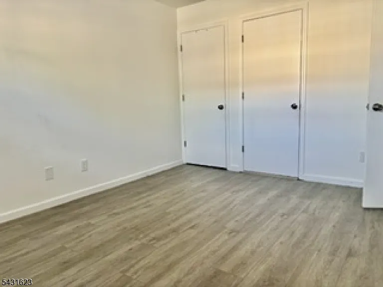 392 College Dr — Photo 11