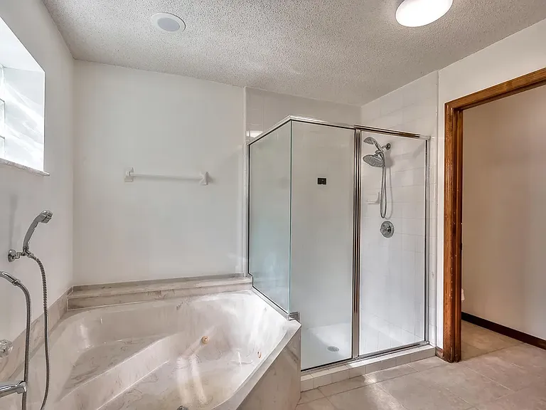 280 Braeburn Cir — Photo 13