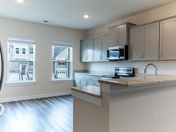 Kitchen / Stainless Steel Appliances
