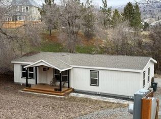 329 E Franklin St, Chelan, WA 98816