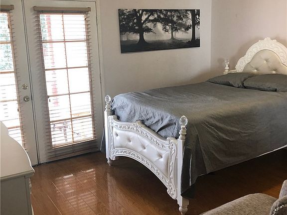 5th image of 15213 Cantara St