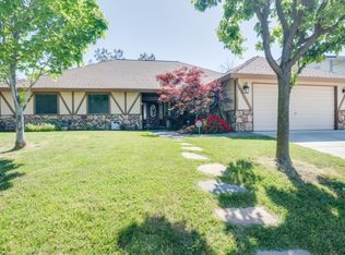 4220 Paradise Dr, Carmichael, CA 95608