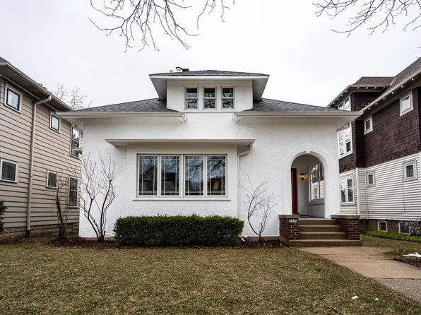 2915 North Downer AVENUE, Milwaukee, WI 53211
