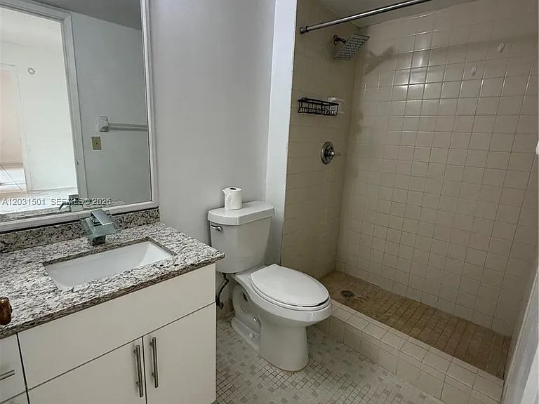 13701 Kendale Lakes Cir #B-308 — Photo 7