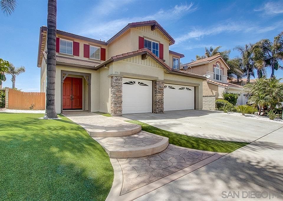2nd image of 1176 Cove View Way