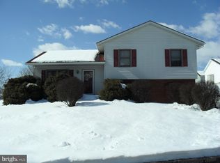 351 Beauregard Blvd, Charles Town, WV 25414