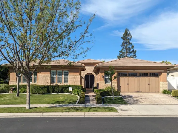 12114 Upper Waterford Dr, Bakersfield, CA 93312