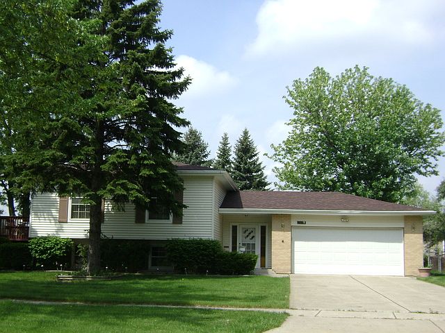 2nd image of 2118 S Hull Dr