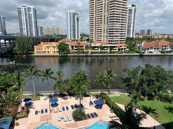 19390 Collins Ave, Sunny Isles Beach, FL