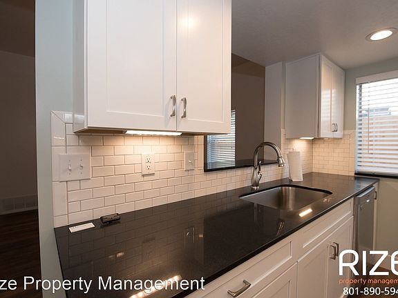 4th image of 227 E Edith Ave