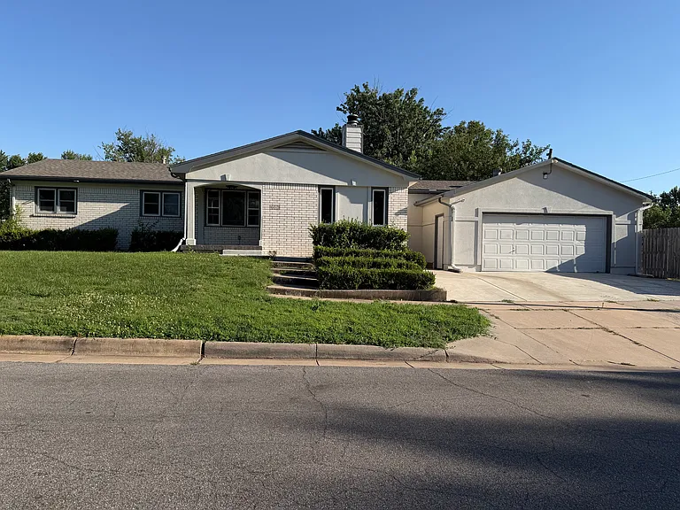 8413 E Bayley St — Photo 2