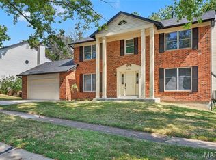 2851 Spring Water Dr, Saint Louis, MO 63129