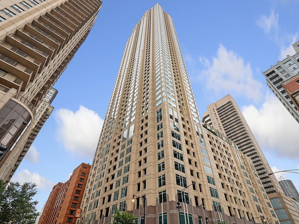 1st image of 33 W Ontario St APT 24H