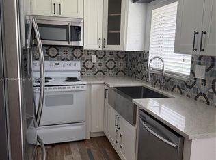 3800 NE 21st Ave APT 12, Lighthouse Pt, FL 33064