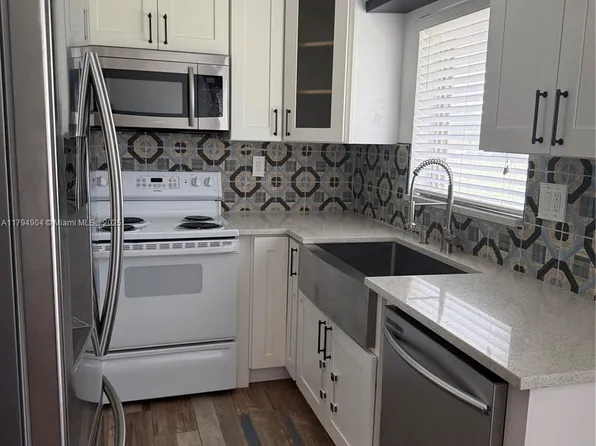 3800 NE 21st Ave APT 12, Pompano Beach, FL 33064