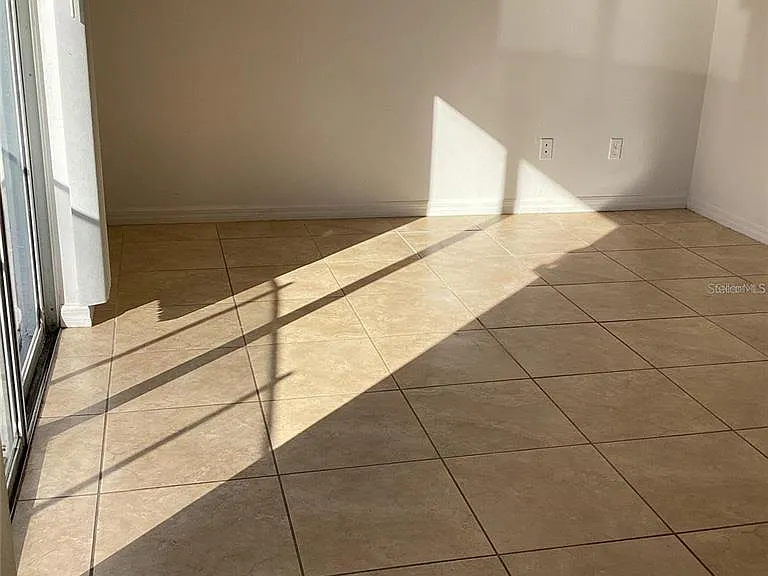 543 Cardinal Dr — Photo 36