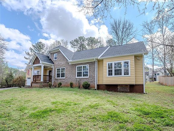 3rd image of 4050 Old Fairburn Rd