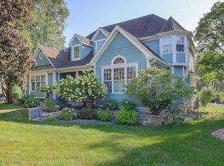 6012 Hillcrest Ct, Downers Grove, IL 60516