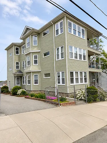 1026 Rock St Photo 1