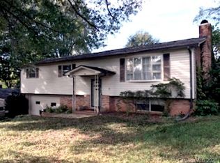 114 27th Avenue Dr NW, Hickory, NC 28601