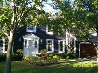 530 Harvey Ave, Grayslake, IL