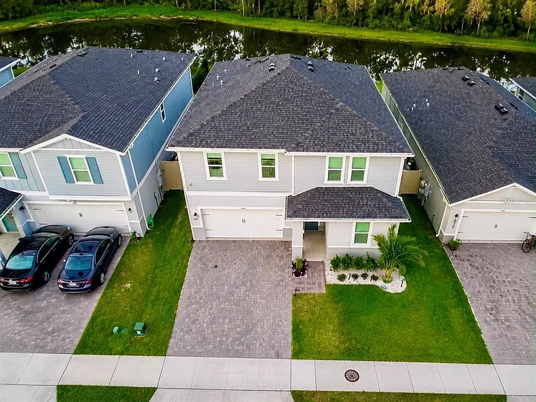 3366 Sanctuary Dr — Photo 32
