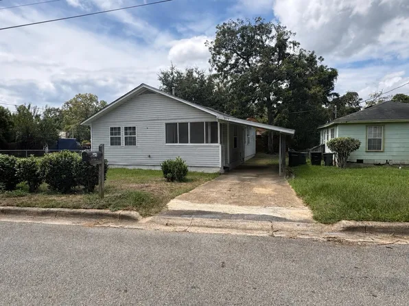924 Reverend Doctor Ernest Ferrell St, Tallahassee, FL 32303