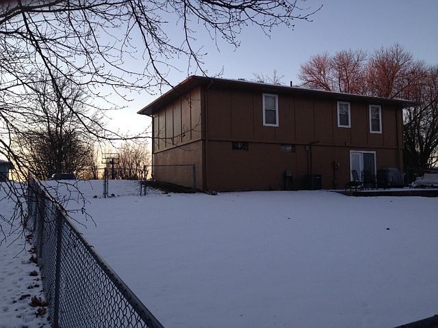 2nd image of 607 S. Banyon St.