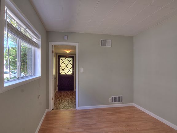 Welcome Foyer and Family Room