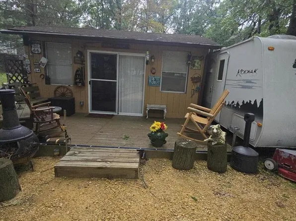 1/9 Woodhaven Dr E, Sublette, IL 61367