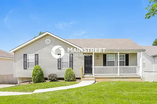 1024 NE Queens Ct Photo 1