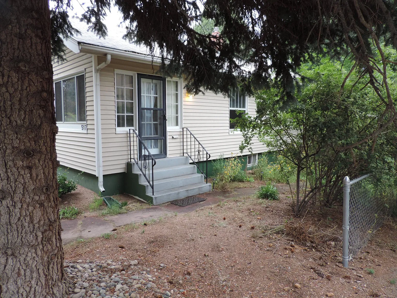 2 bed, 1056 sqft, $1,900 — Photo 4