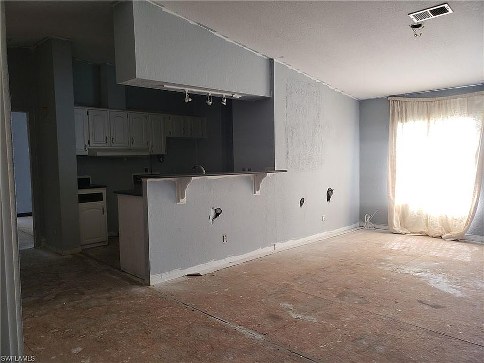 2nd image of 2011 N Montana Cir