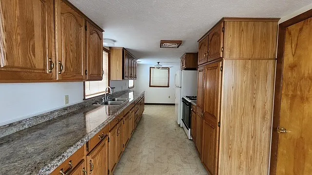 2 bed, 1000 sqft, $1,400 — Photo 1