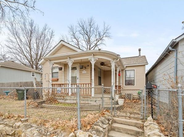 924 Osage St, Leavenworth, KS 66048