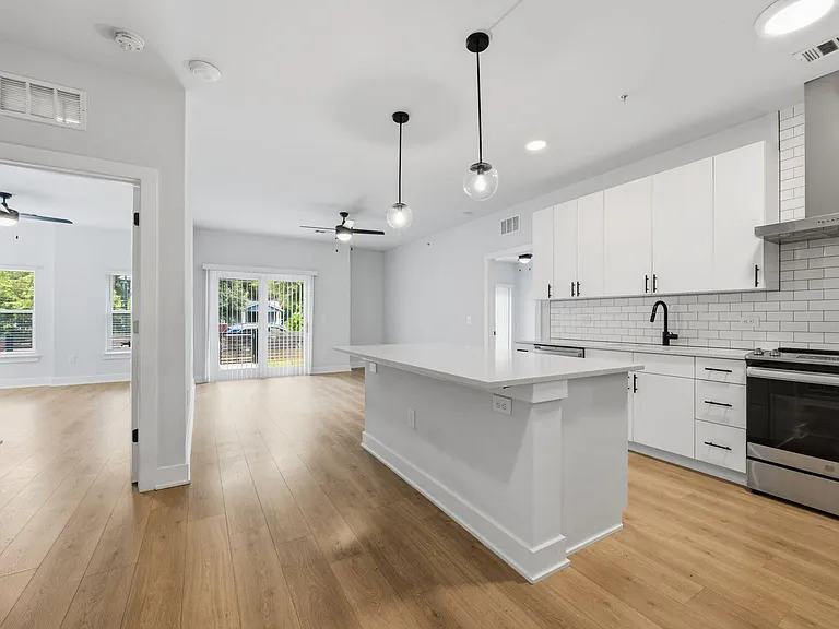 3101 Govalle Ave #101 — Photo 1