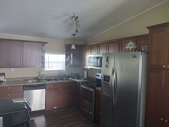 5th image of 2126 Lincoln Ave