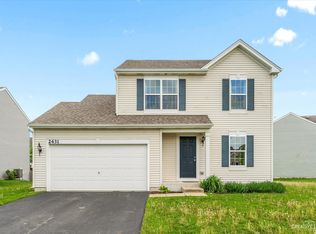 2431 Rockport Rd, Hampshire, IL 60140