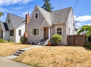 8036 9th Ave NW, Seattle, WA 98117