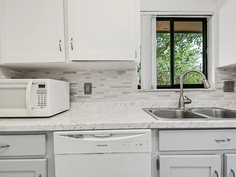 2304 Inagua Way — Photo 34