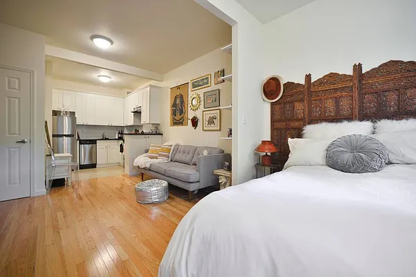 Rented by Compass | media 38